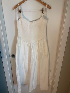 DISSH White Strapless Smocked Midi Dress